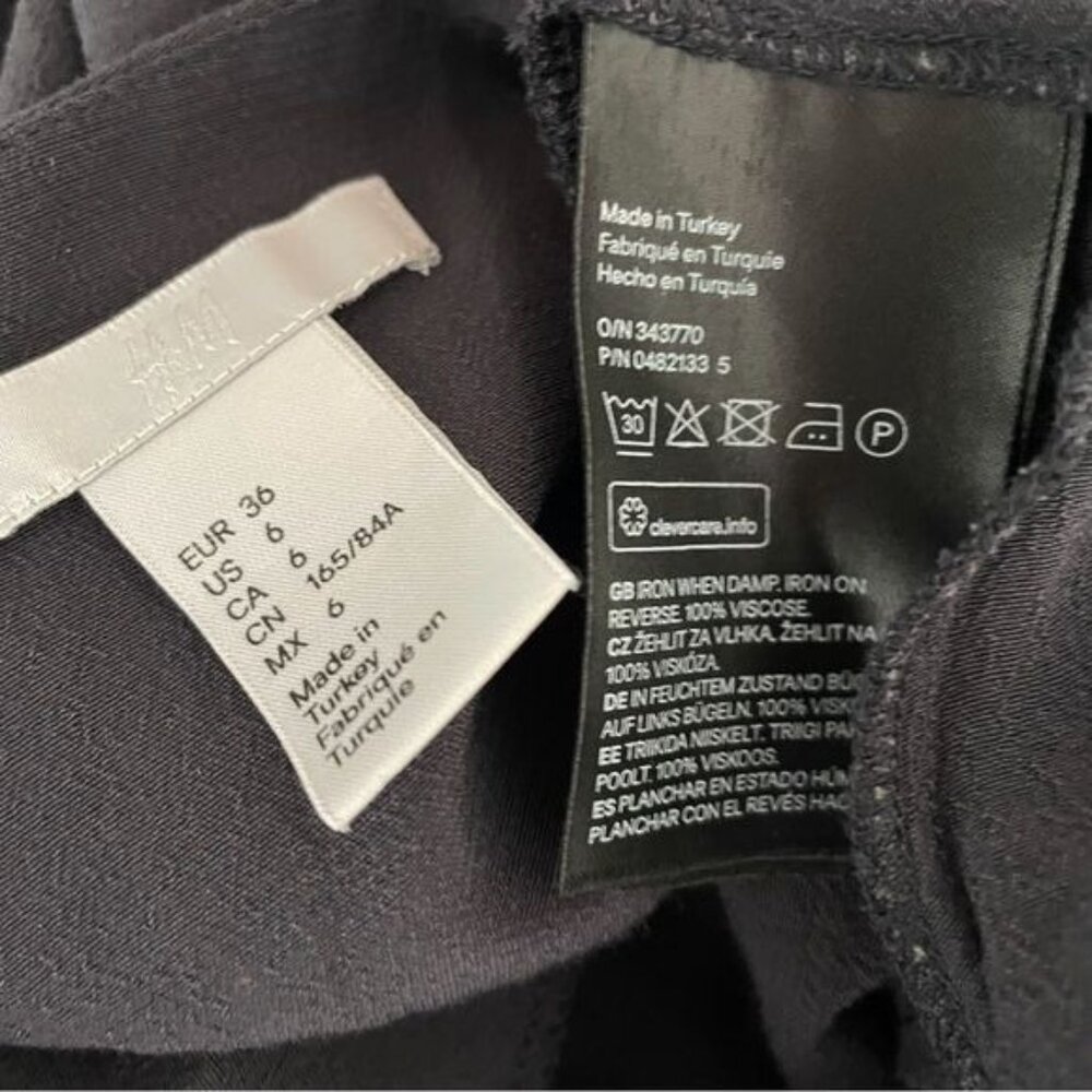 H&M dark gray short sleeve crepe dress 6 - Picture 10 of 11